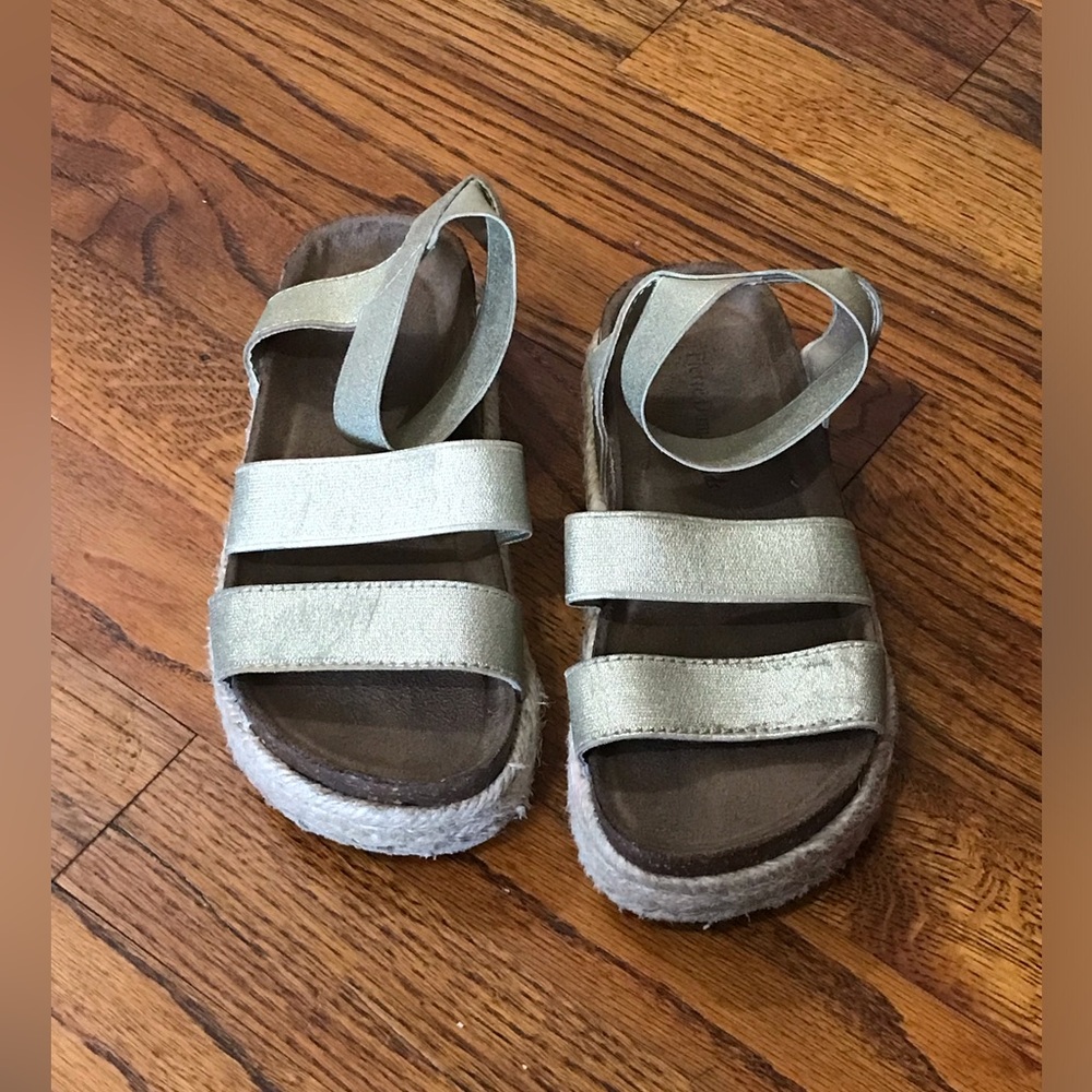 Girls Pierre Dumas Kids Fashion Platform Flip Flop Sandal Shoe
Girls Size 13
S…